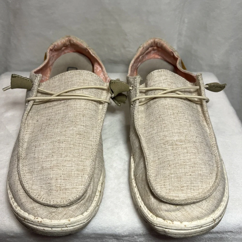 Hey Dude Wendy Chambray White Nut Women's Size 10 Slip On Casual Shoes Beige